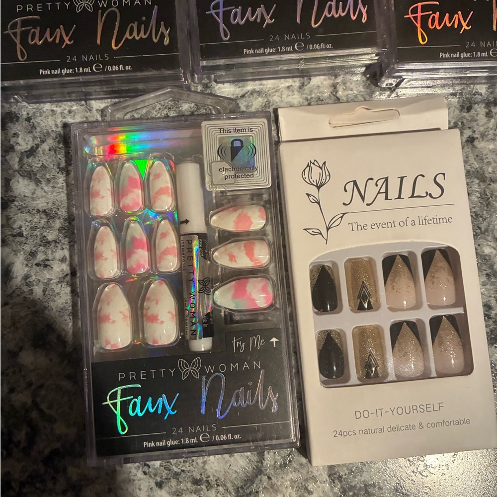 False nails - Picture 5 of 5
